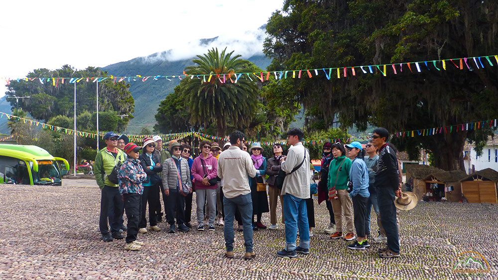 Cusco Puno bus guide